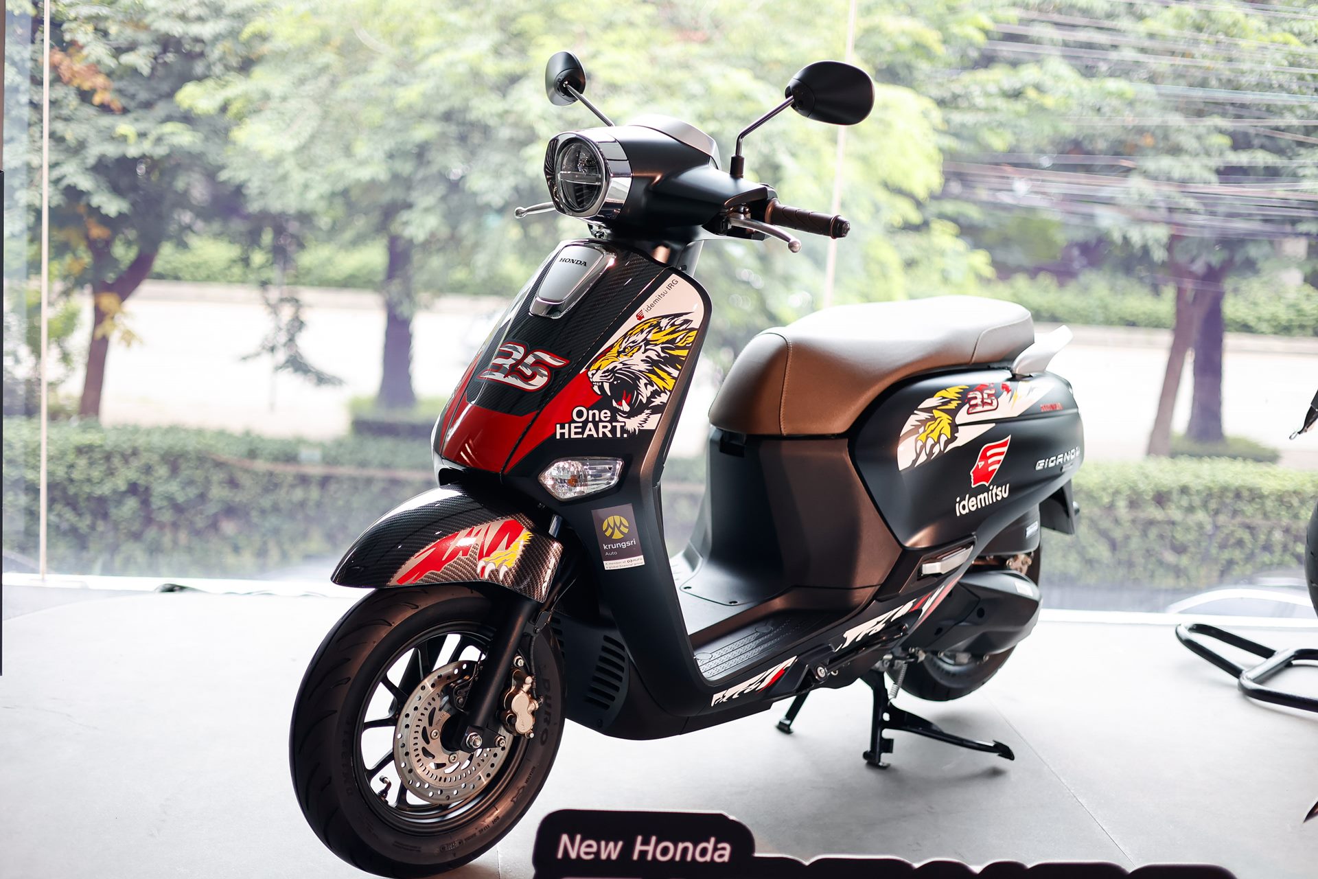 รูปภาพ ฮอนด้า Honda Giorno+ Moto2 ThaiGP 2024 Limited Edition ปี 2024