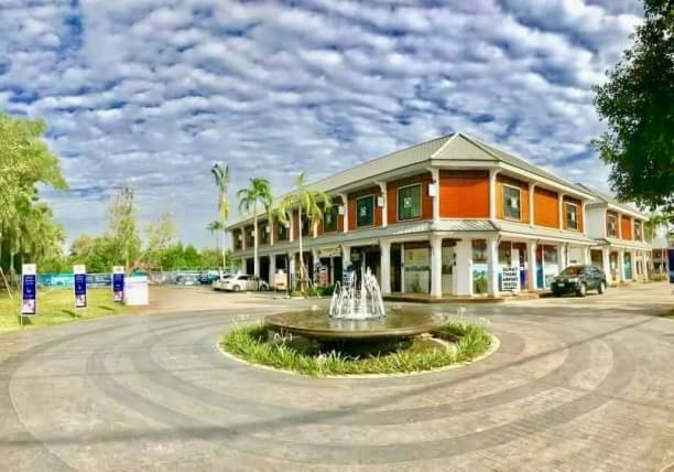 รูปภาพ แอร์พอร์ต บิสเนส เซ็นเตอร์ (Airport Business Center)