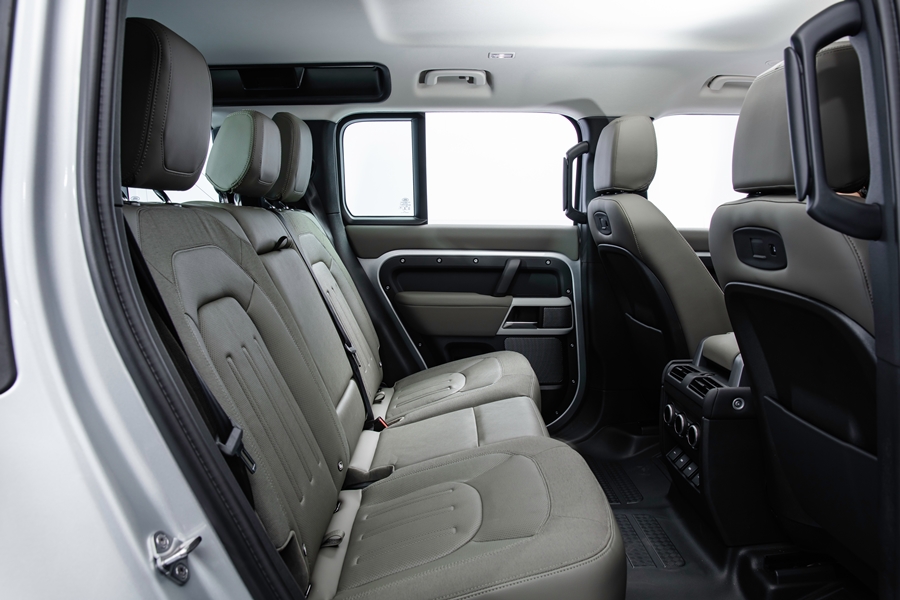 รูปภาพ แลนด์โรเวอร์ Land Rover Defender 110 Diesel 2.0 SE Ingenium ปี 2020