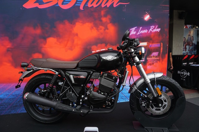 รูปภาพ จีพีเอ็กซ์ GPX Legend 250 TWIN ปี 2019