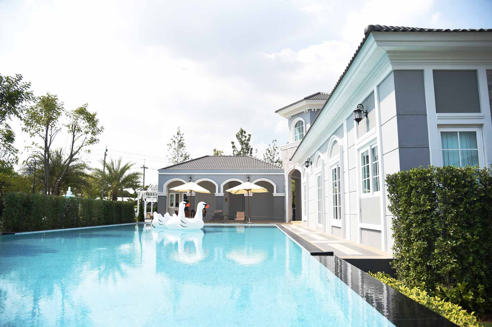 รูปภาพ โกลเด้น นีโอ รามอินทรา - วงแหวน (Golden Neo Ramintra - Wongwaen)