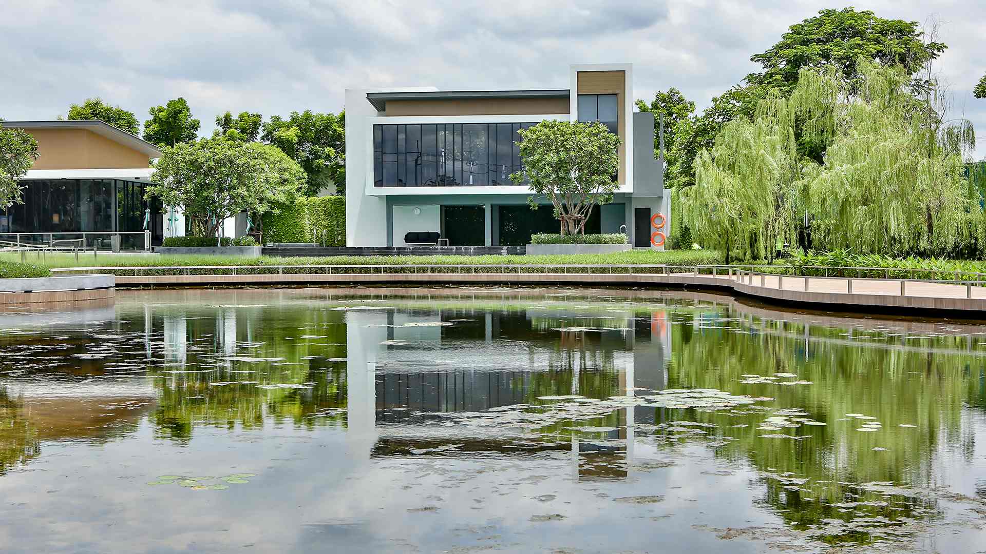 รูปภาพ มัณฑนา พรานนก สาย2 - บางแวก (Mantana Phran Nok Sai 2 - Bangwag)