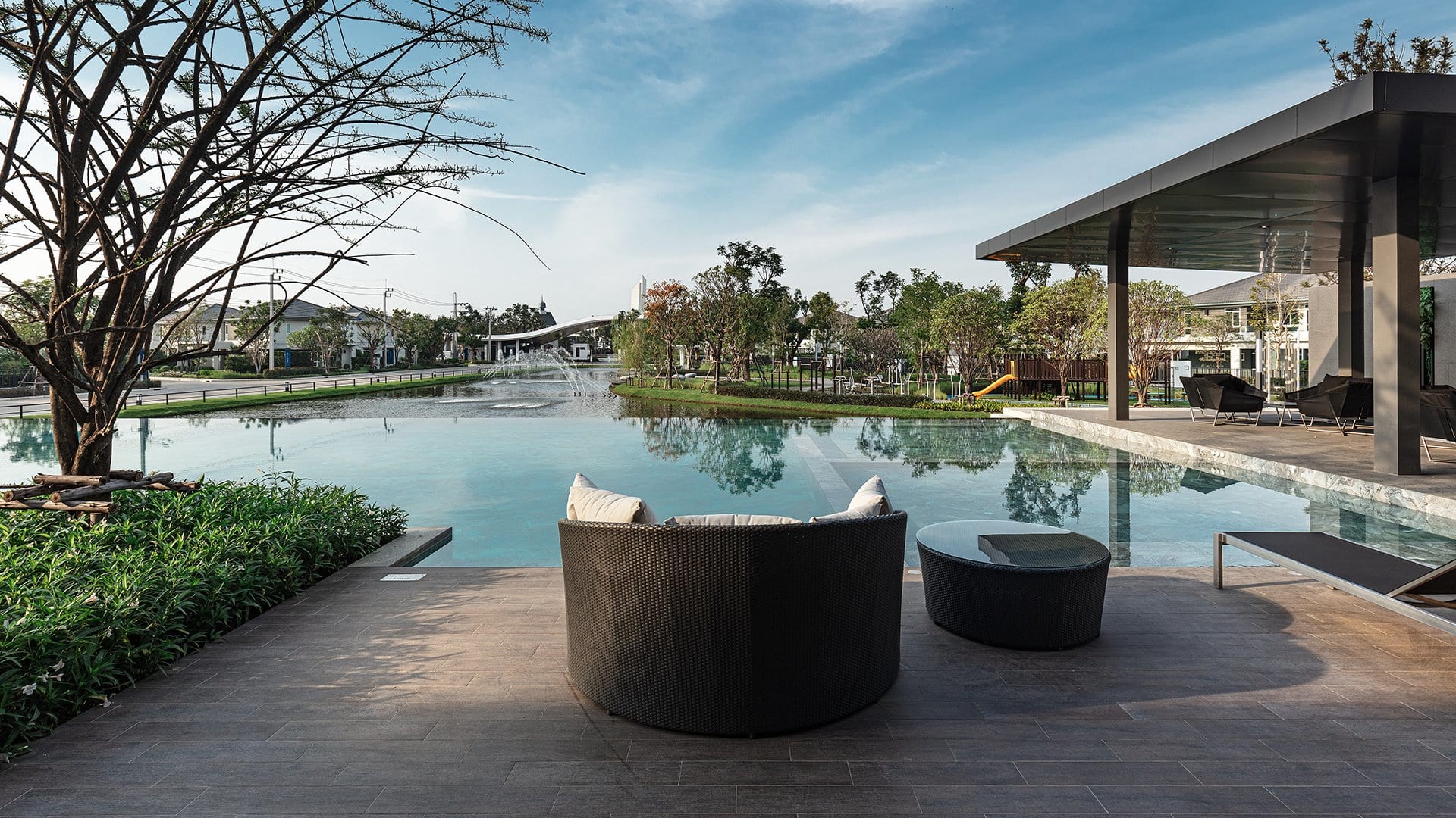 รูปภาพ มัณฑนา บางนา - วงแหวน (Mantana Bangna - Wongwaen)