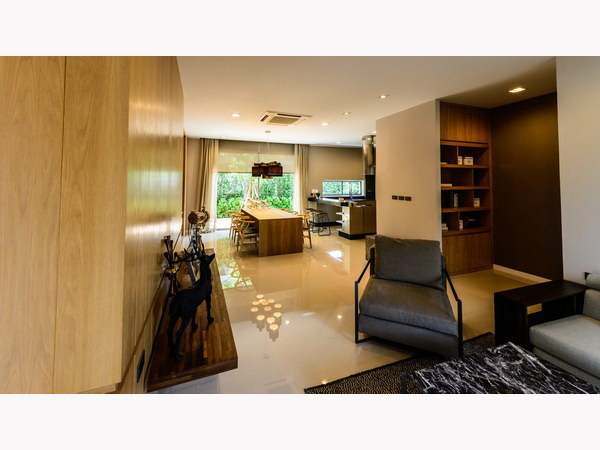 รูปภาพ ไพรเวท เนอวานา เรสสิเดนซ์ นอร์ท แอนด์ อีส (Private Nirvana Residence North and East)