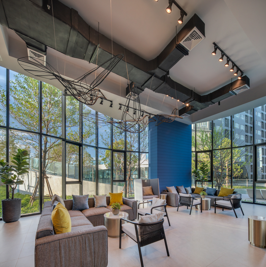 รูปภาพ เอลลิโอ สาทร-วุฒากาศ (Elio Sathorn-Wutthakat)