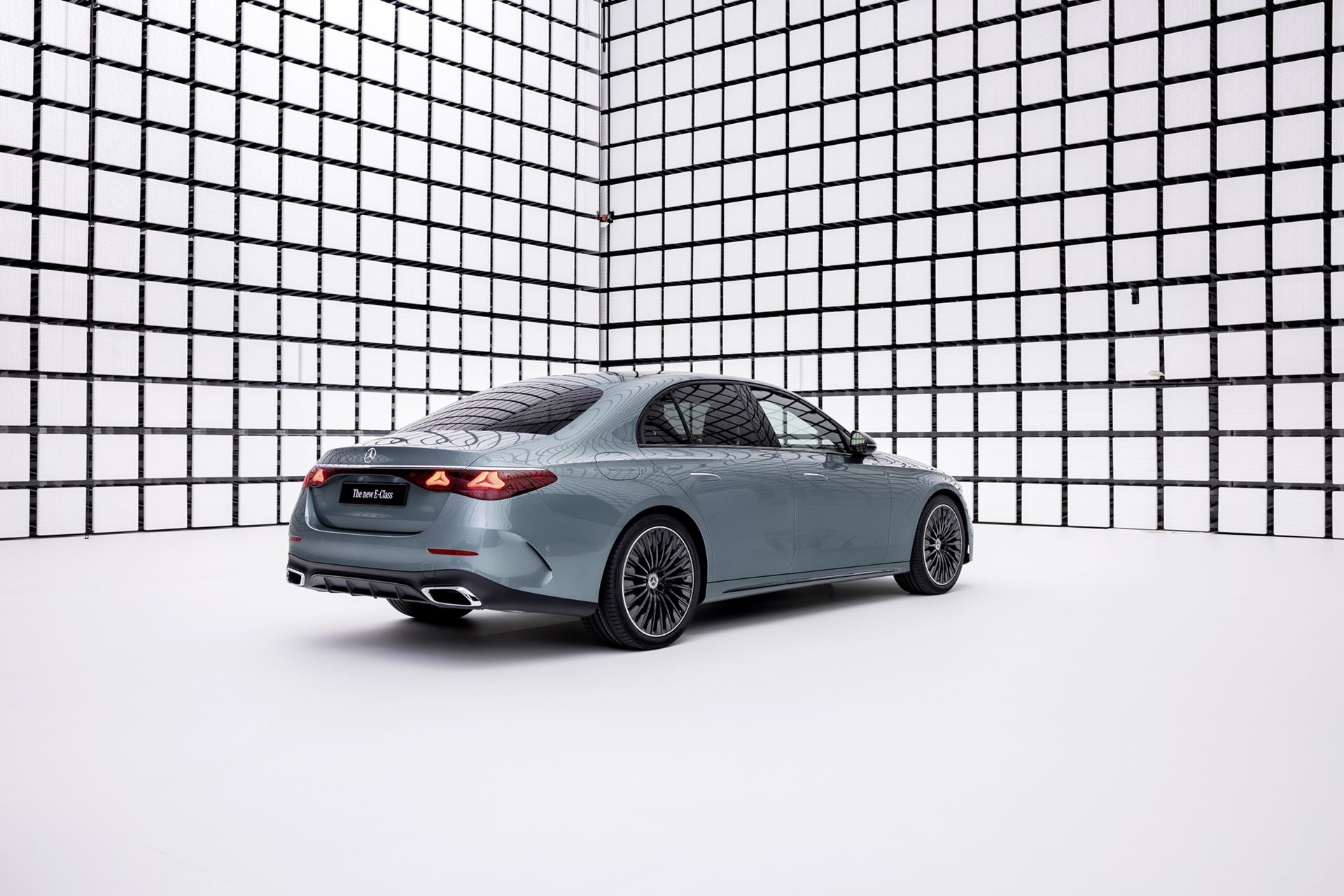 รูปภาพ เมอร์เซเดส-เบนซ์ Mercedes-benz E-Class E 220 d AMG Line (Launch EDITION) ปี 2024