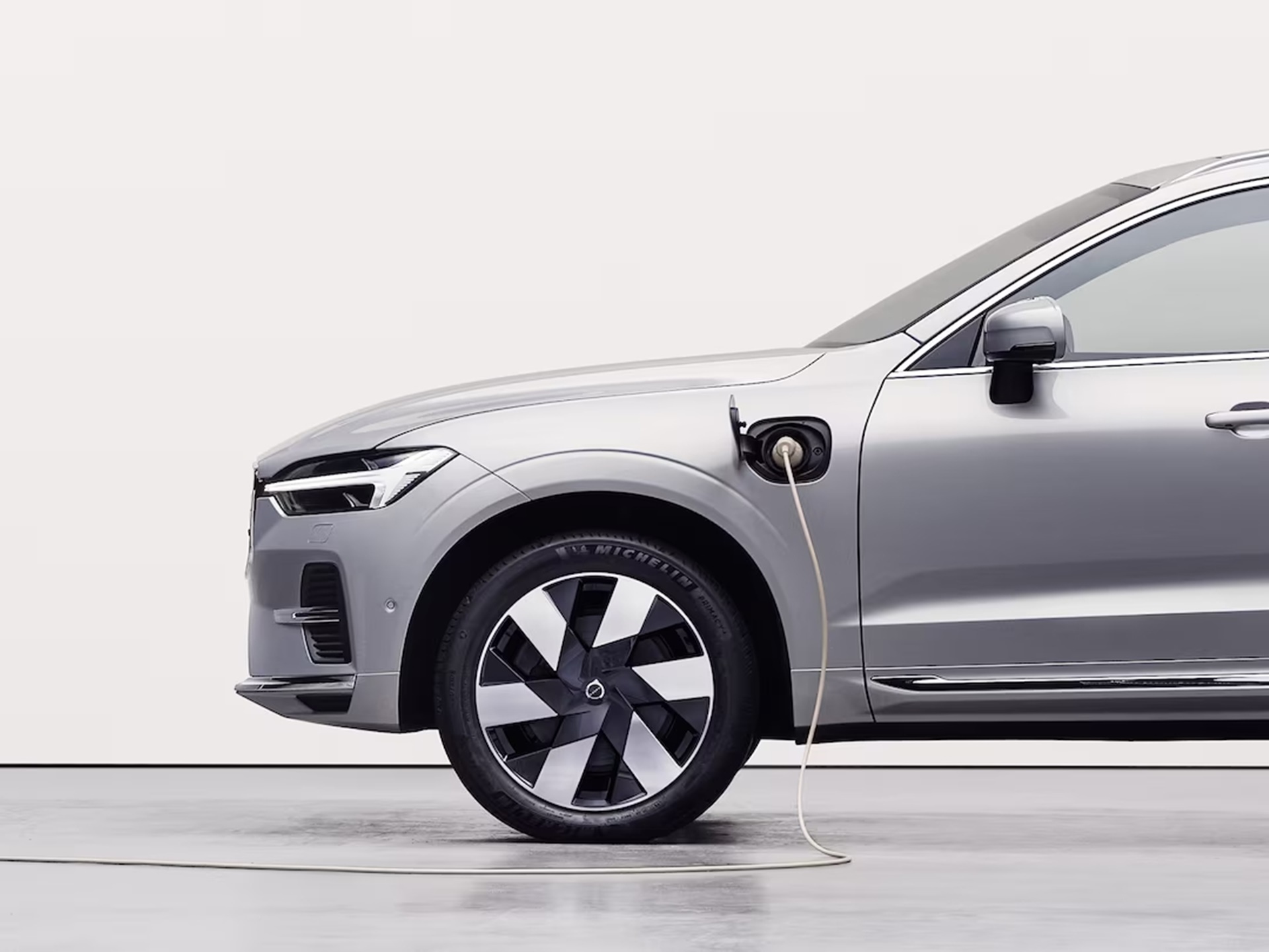 รูปภาพ วอลโว่ Volvo XC60 Recharge Ultimate T8 Plug-in Hybrid Bright ปี 2023