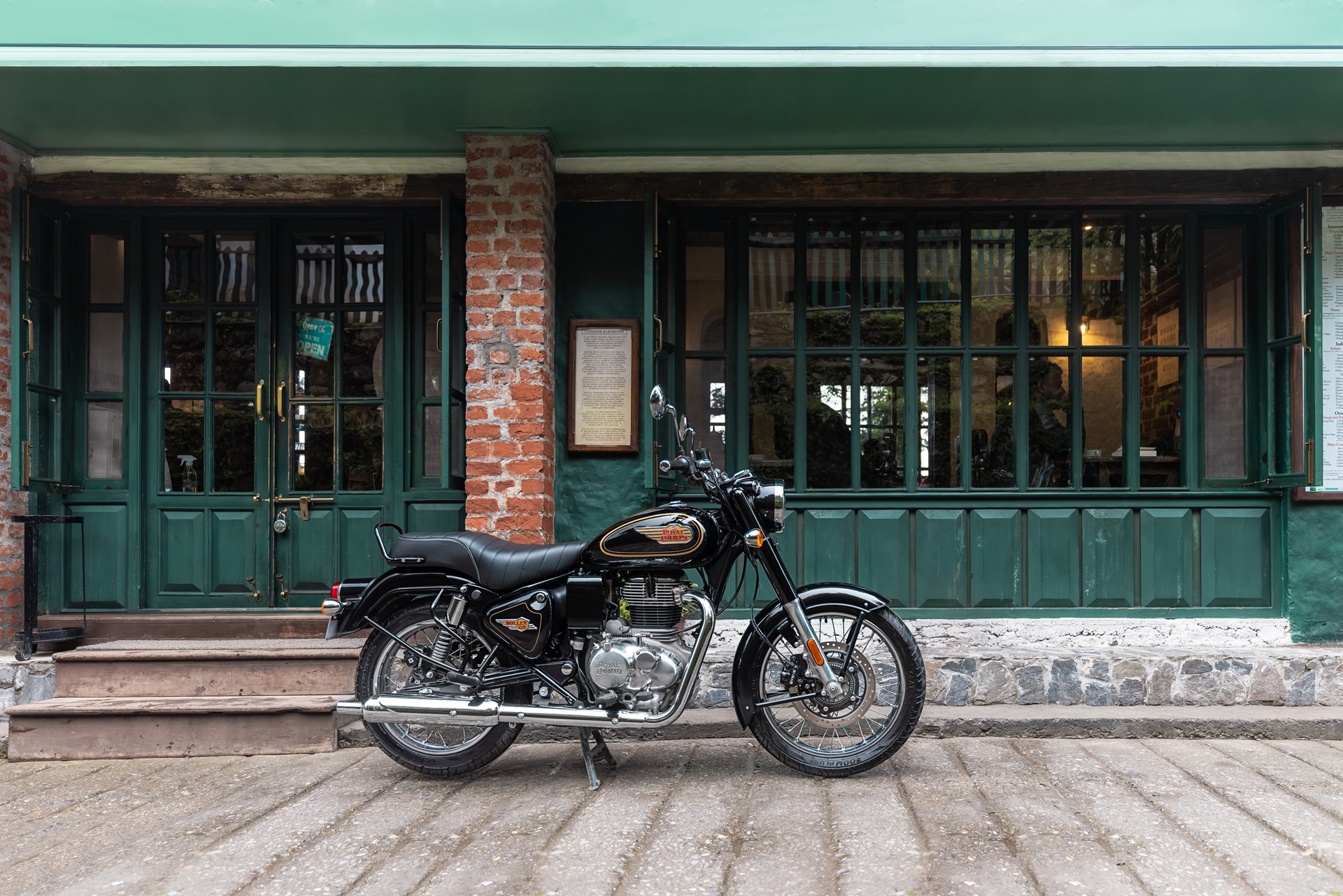 รูปภาพ โรยัล เอ็นฟีลด์ Royal Enfield Bullet 350 Standard Black ปี 2023
