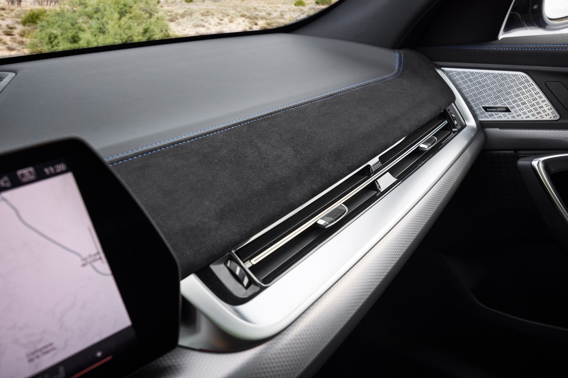 รูปภาพ บีเอ็มดับเบิลยู BMW i iX2 xDrive30 M Sport ปี 2024