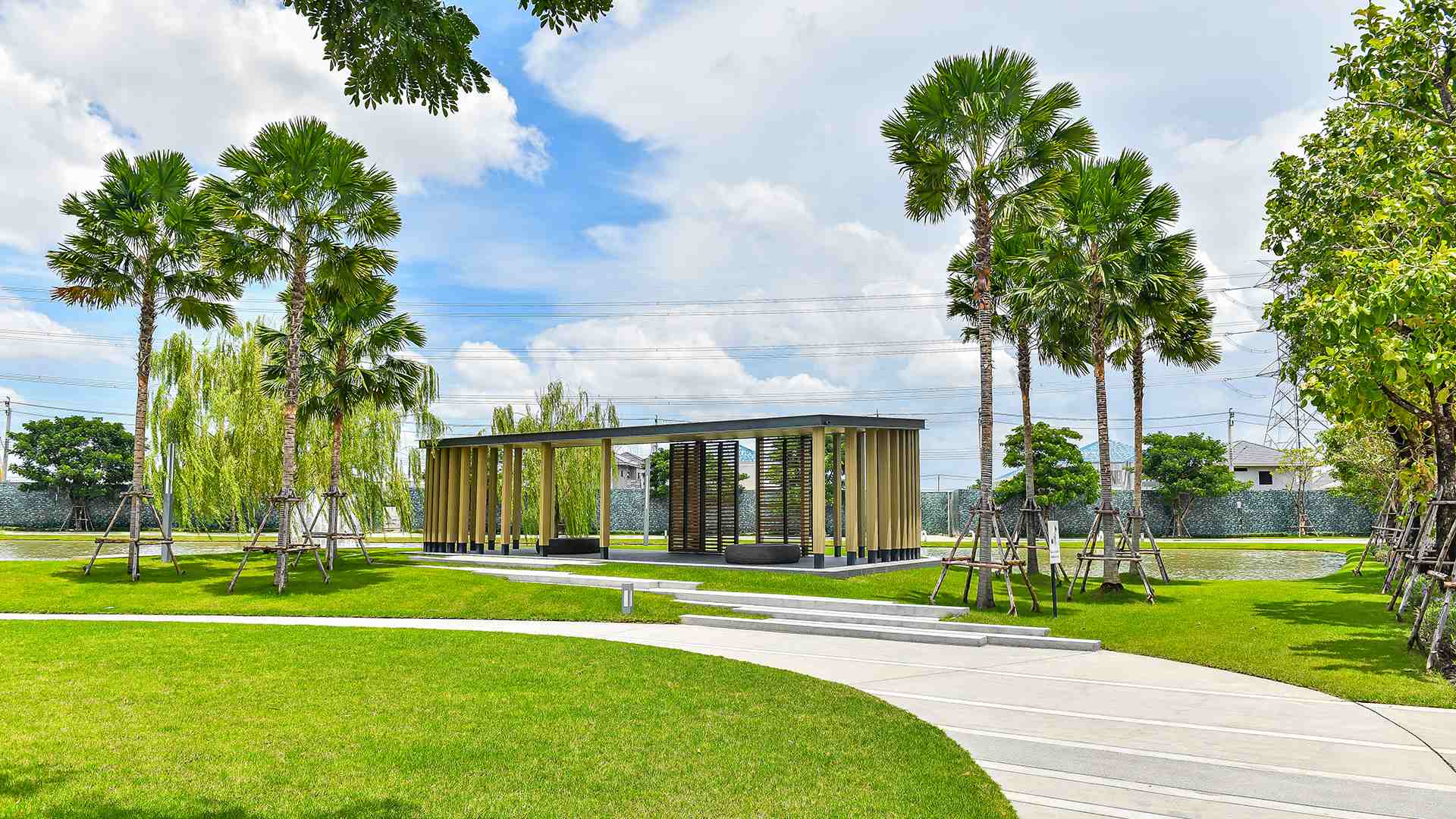 รูปภาพ มัณฑนา มอเตอร์เวย์ - ร่มเกล้า (Mantana Motorway - Romklao)