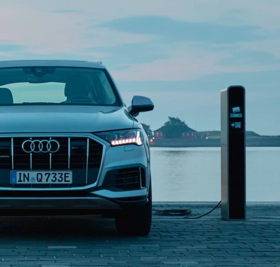 รูปภาพ อาวดี้ Audi Q7 60 TFSI e quattro S line Black Edition ปี 2022