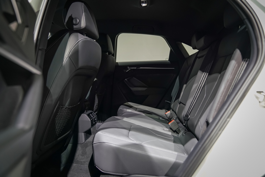 รูปภาพ อาวดี้ Audi Q3 Sportback 40 TFSI quattro S Line Black Edition ปี 2021