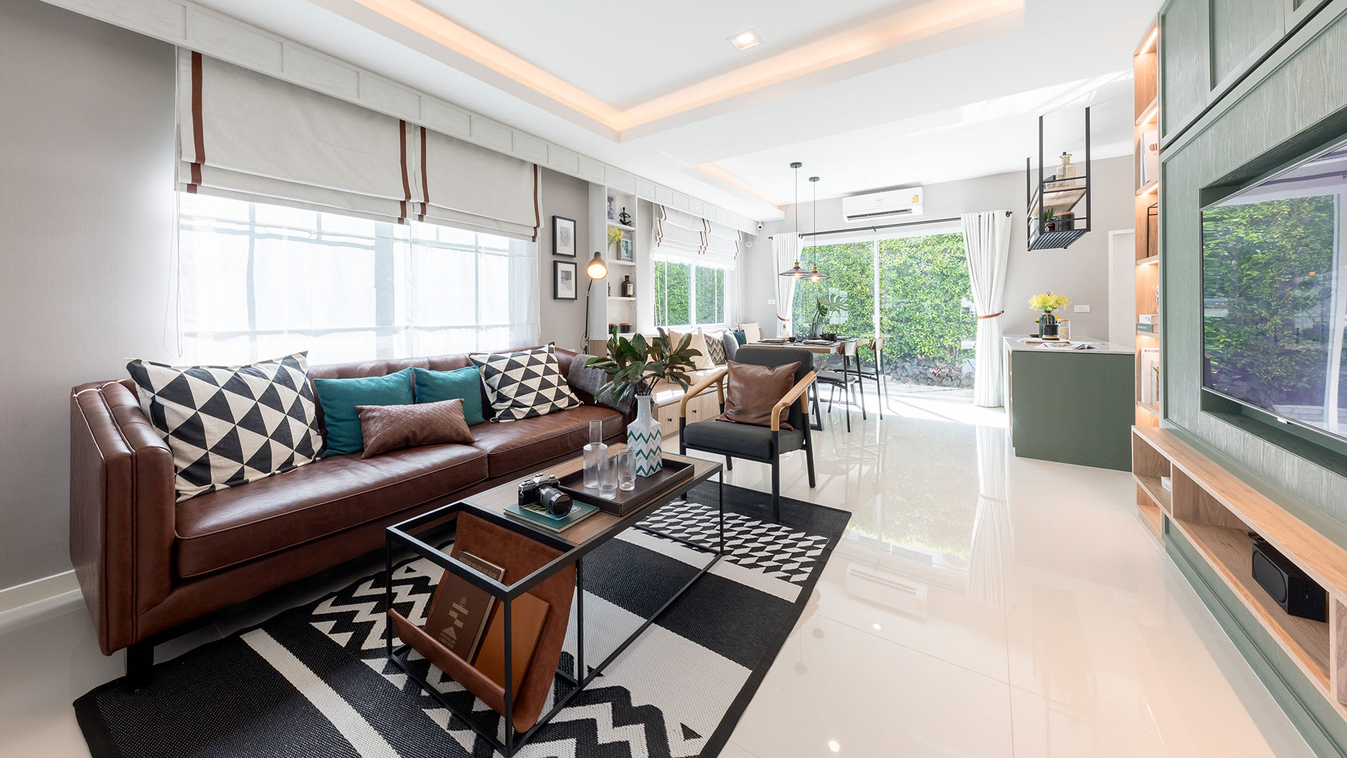 รูปภาพ อินดี้ เวสต์เกต (Indy Westgate)