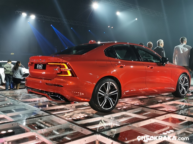 รูปภาพ วอลโว่ Volvo S60 Recharge Plug-in Hybrid R-Design ปี 2022