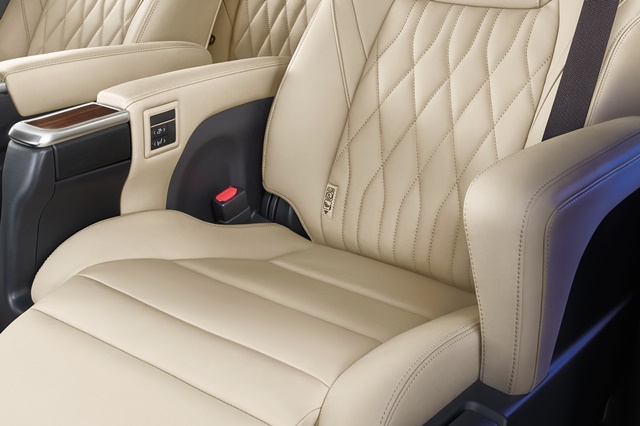 รูปภาพ โตโยต้า Toyota Majesty 2.8 Grande ปี 2019