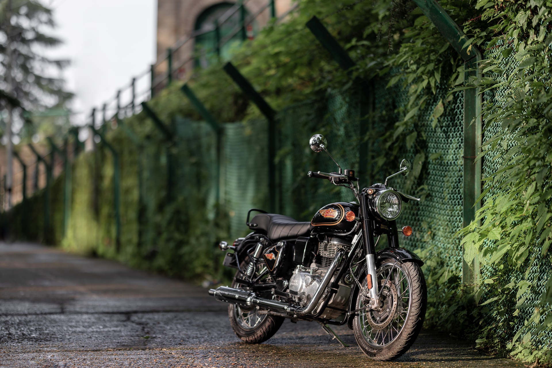 รูปภาพ โรยัล เอ็นฟีลด์ Royal Enfield Bullet 350 Standard Black ปี 2023