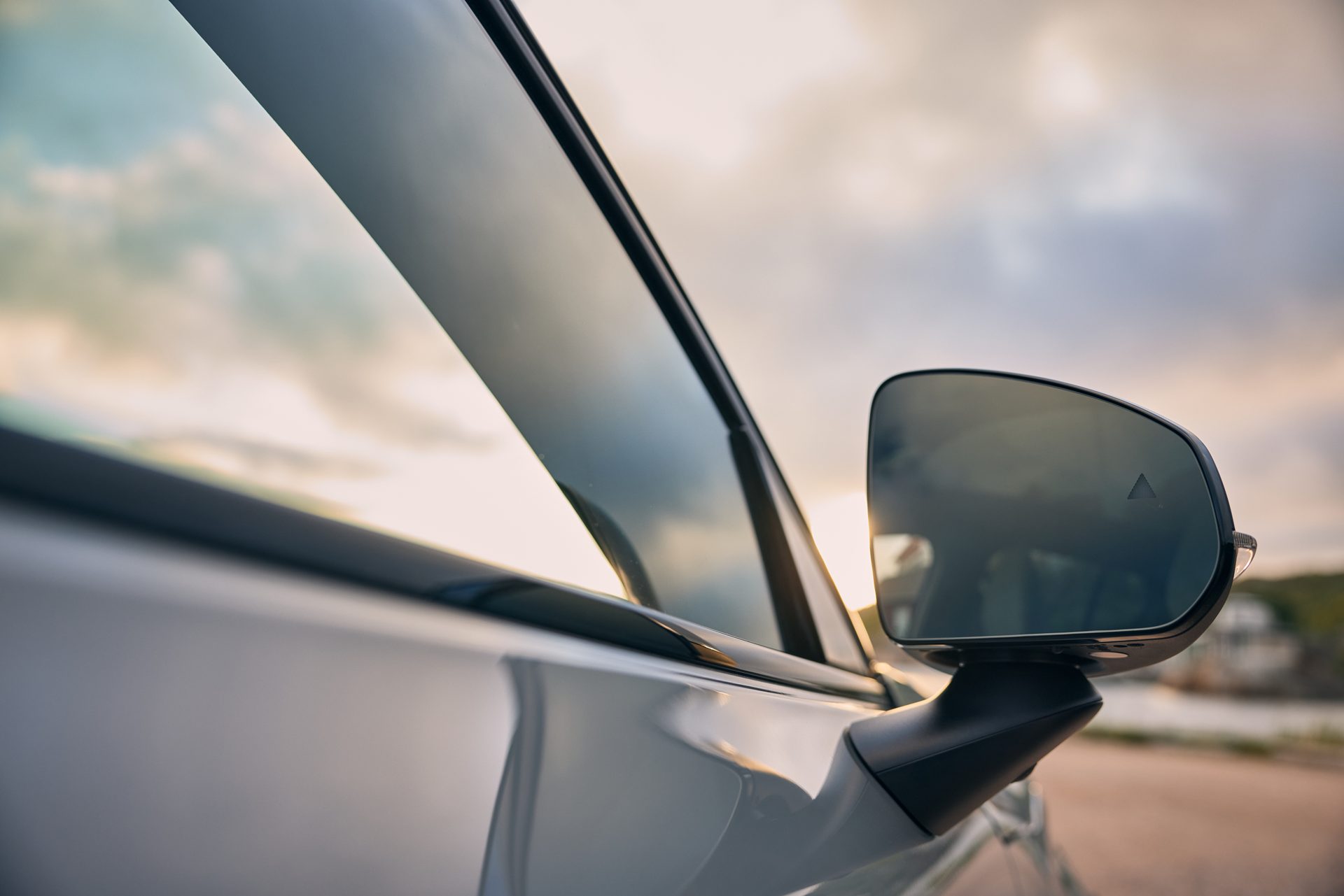 รูปภาพ วอลโว่ Volvo EX30 Ultra Twin Performance Cross Country ปี 2025