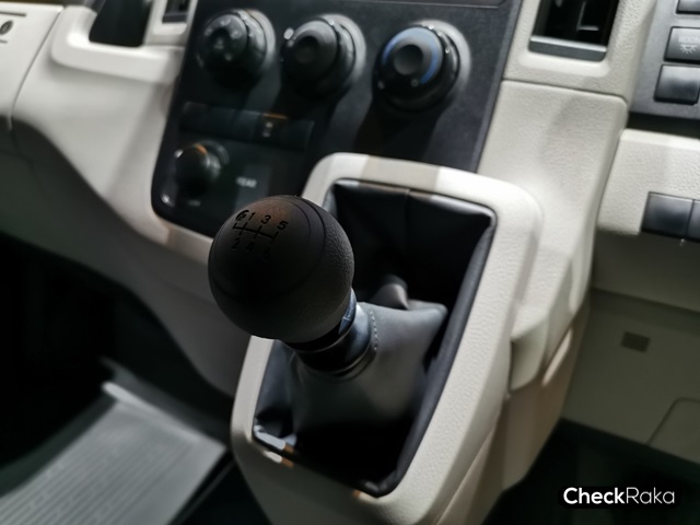 รูปภาพ โตโยต้า Toyota Commuter 2.8 MT ปี 2024