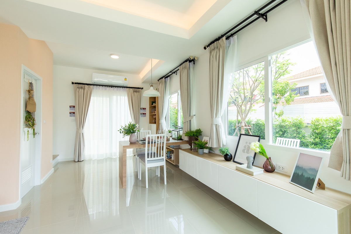 รูปภาพ กัสโต้ สุขสวัสดิ์ - ประชาอุทิศ (Gusto Suksawat - Prachautit)