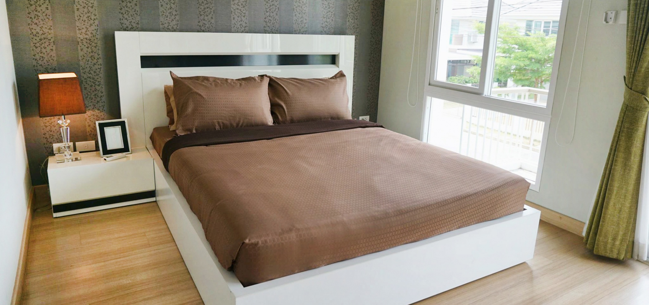 รูปภาพ บ้านกาญจน์กนก 19 มหิดล (Baan Karnkanok 19 Mahidol)