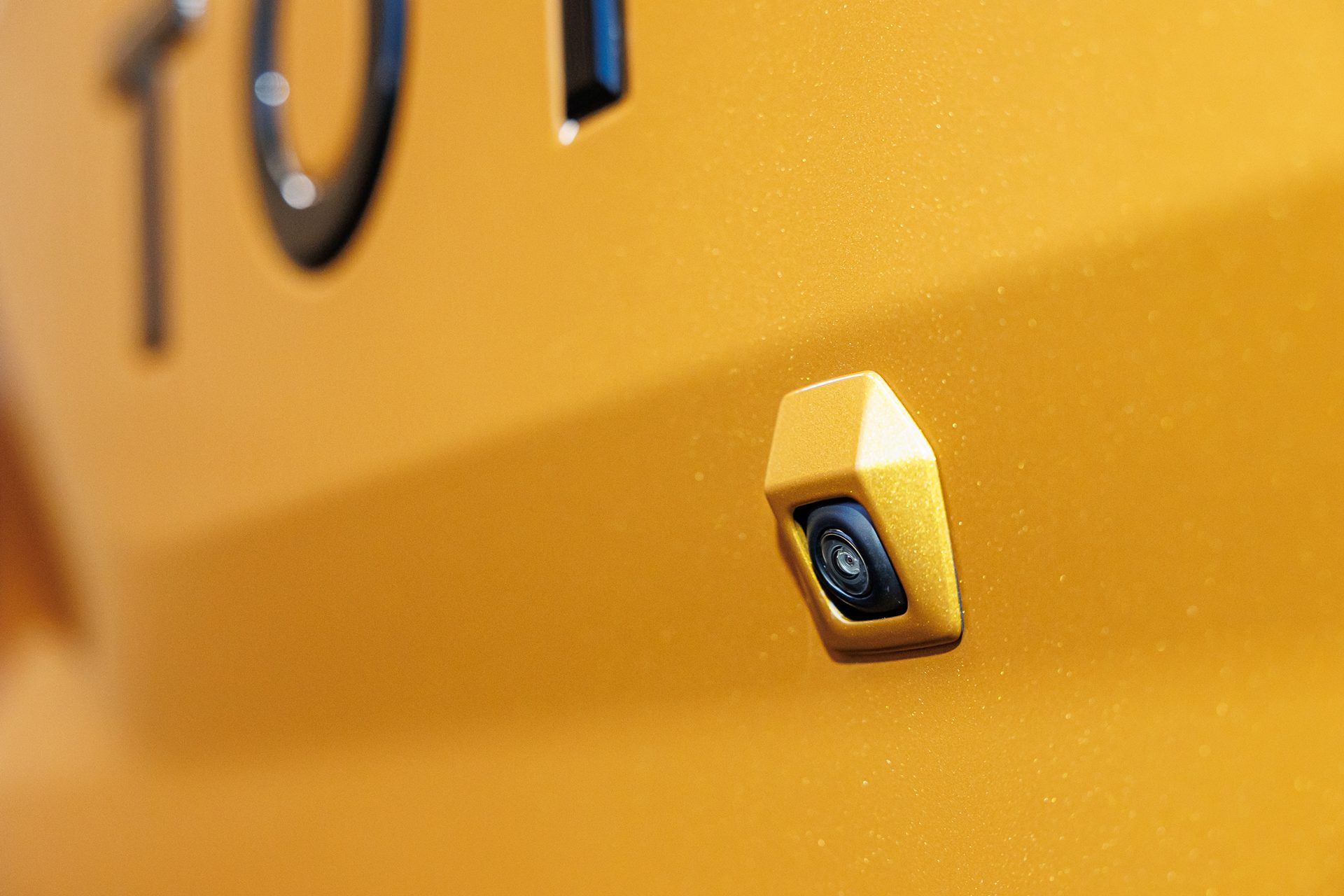 รูปภาพ โตโยต้า Toyota Hilux Travo Double Cab 4TREX 2.8 Overland AT ปี 2025