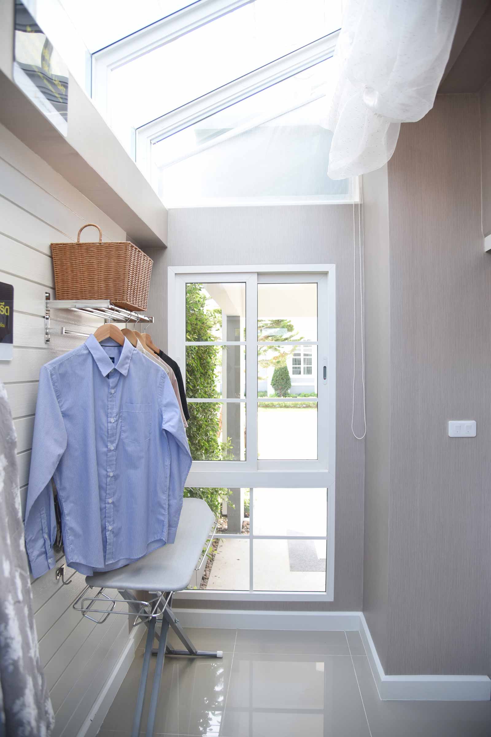 รูปภาพ โกลเด้น นีโอ รามอินทรา - วงแหวน (Golden Neo Ramintra - Wongwaen)