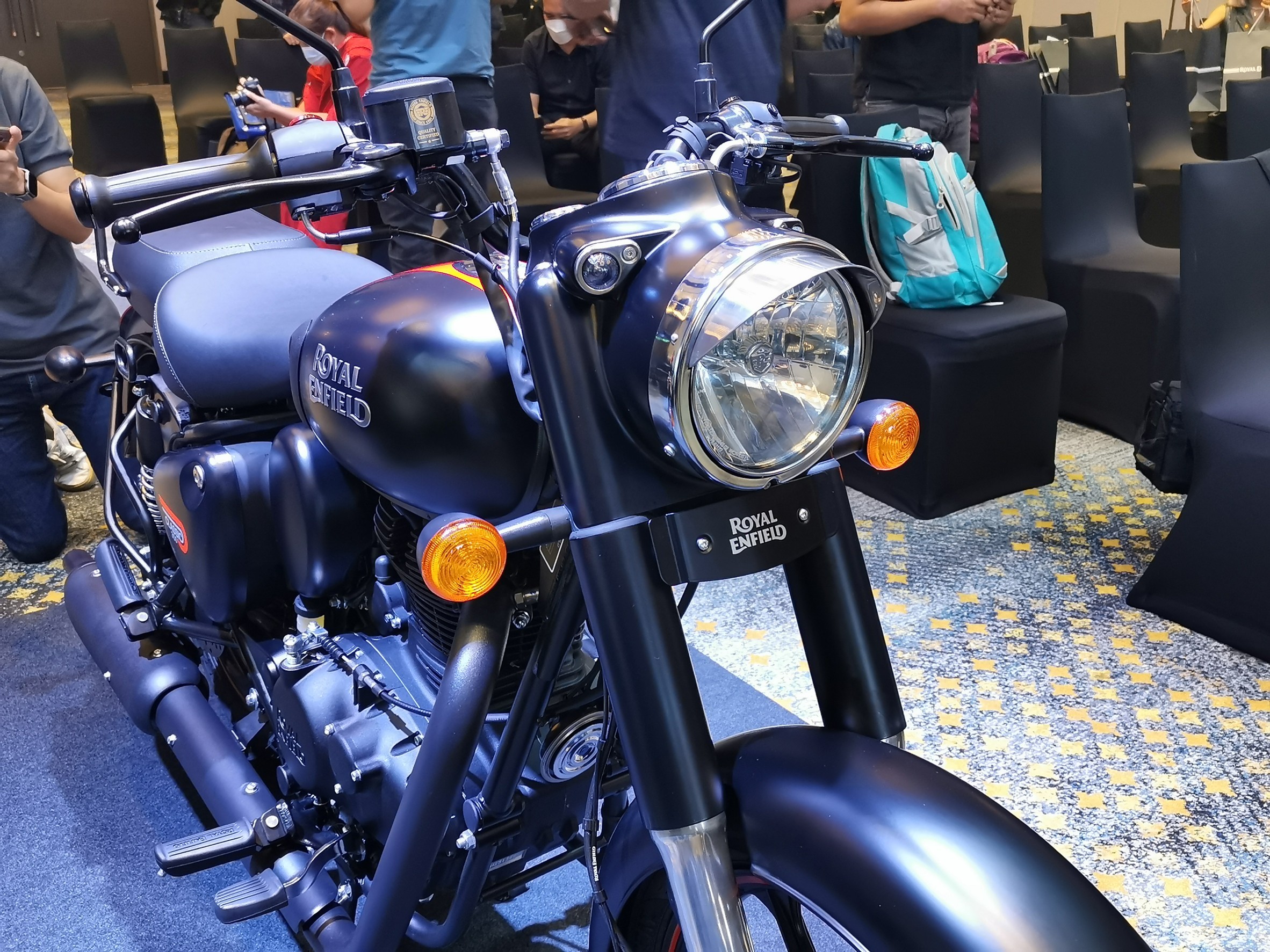 รูปภาพ โรยัล เอ็นฟีลด์ Royal Enfield Classic 350 DARK ปี 2022