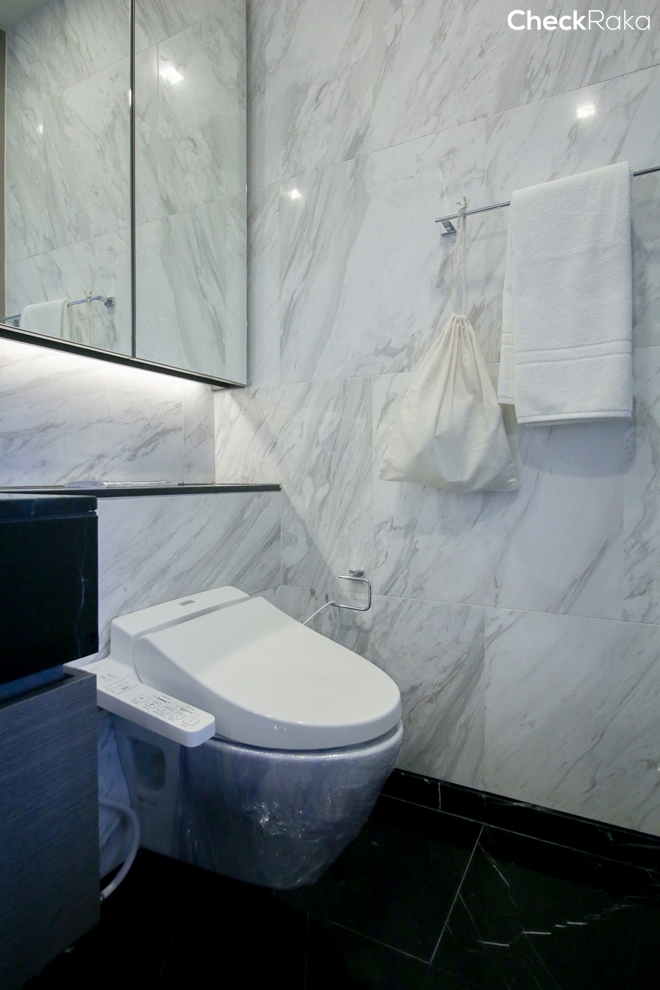 รูปภาพ ศาลาแดง วัน (Saladaeng One)