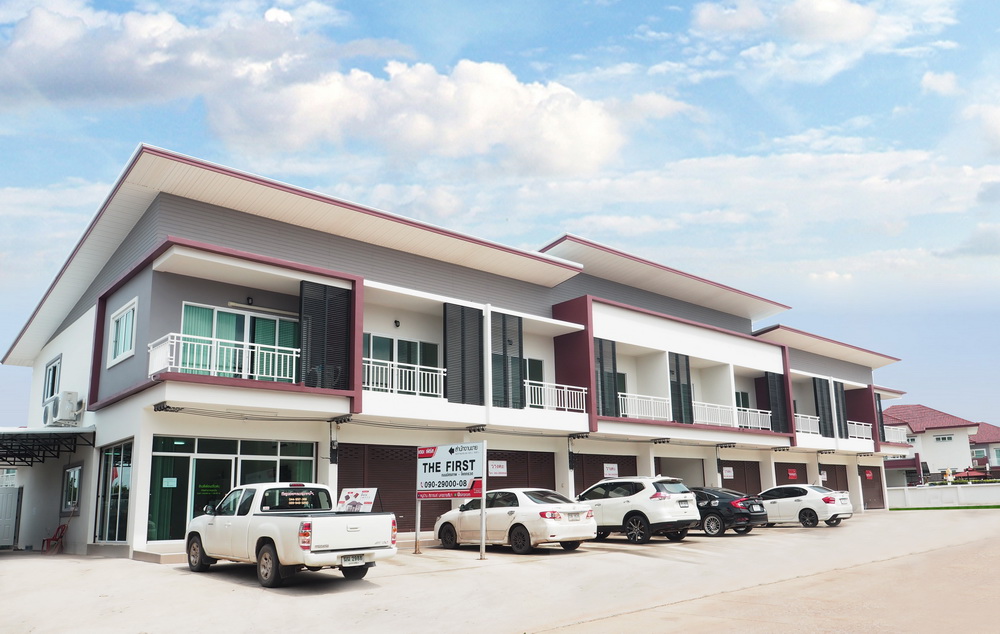 รูปภาพ เดอะเฟิร์ส มิตรภาพ-โคกกรวด (The First Mittraphap-Kokkruat)