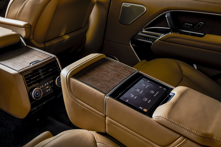 รูปภาพ แลนด์โรเวอร์ Land Rover Range Rover 3.0 Petrol Plug-In Hybrid SWB AWD SV Plus ปี 2022