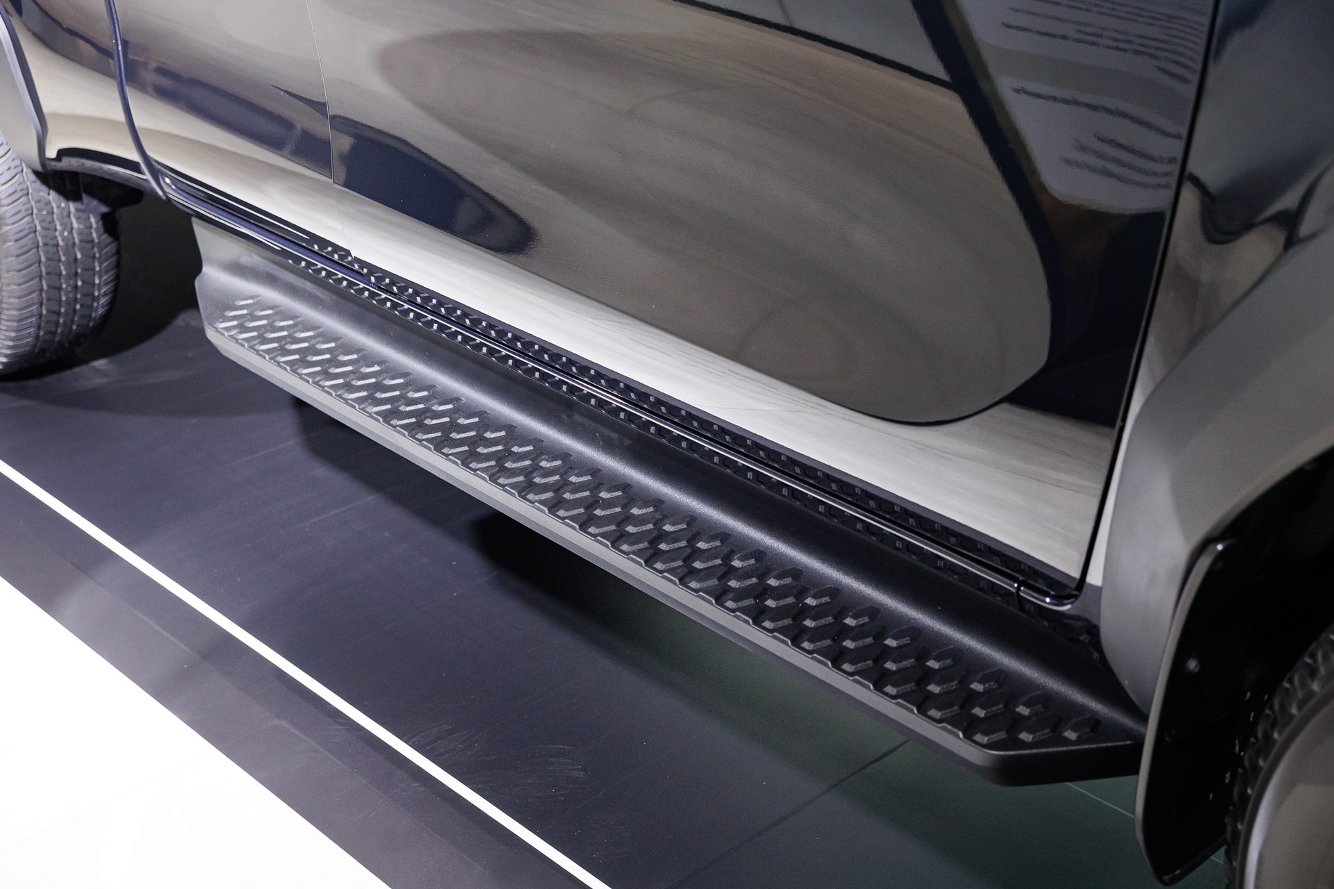 รูปภาพ โตโยต้า Toyota Hilux Travo Smart Cab Prerunner 2.8 Premium AT ปี 2025