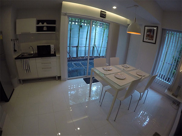 รูปภาพ ฟลอเรส สาทร เรสซิเด้นซ์ (Flawless Sathorn Residence Condo)