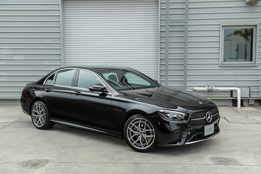 รูปภาพ เมอร์เซเดส-เบนซ์ Mercedes-benz E-Class 220 d AMG Sport ปี 2021