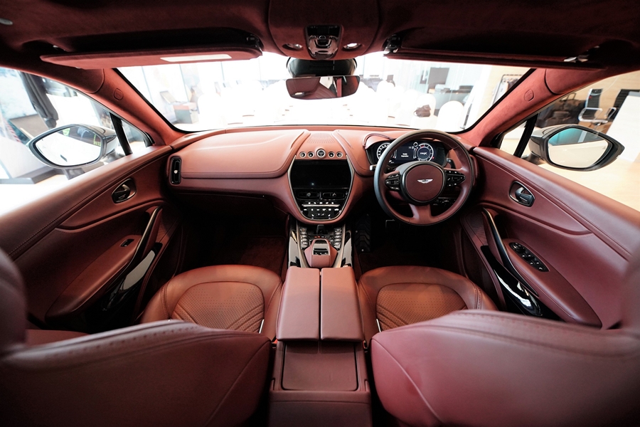 รูปภาพ แอสตัน มาร์ติน Aston Martin DBX V8 Turbo ปี 2020