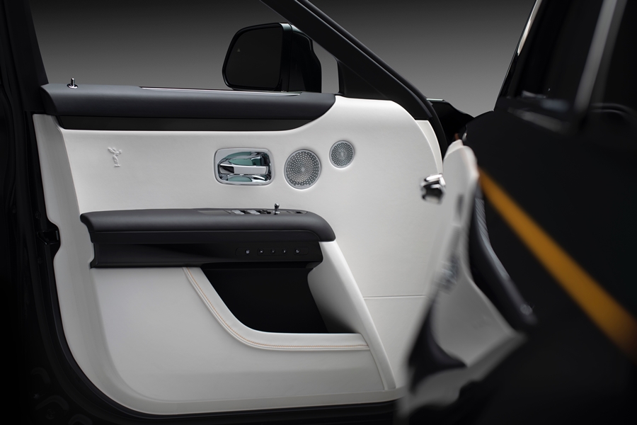 รูปภาพ โรลส์-รอยซ์ Rolls-Royce Ghost Extended Wheelbase MY2020 ปี 2020