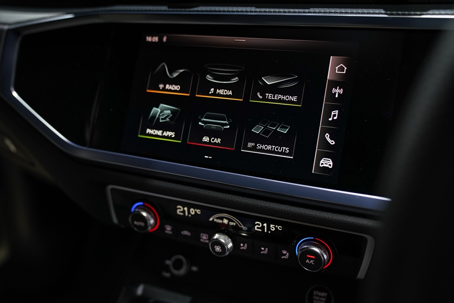 รูปภาพ อาวดี้ Audi Q3 Sportback 40 TFSI quattro S Line Black Edition ปี 2021