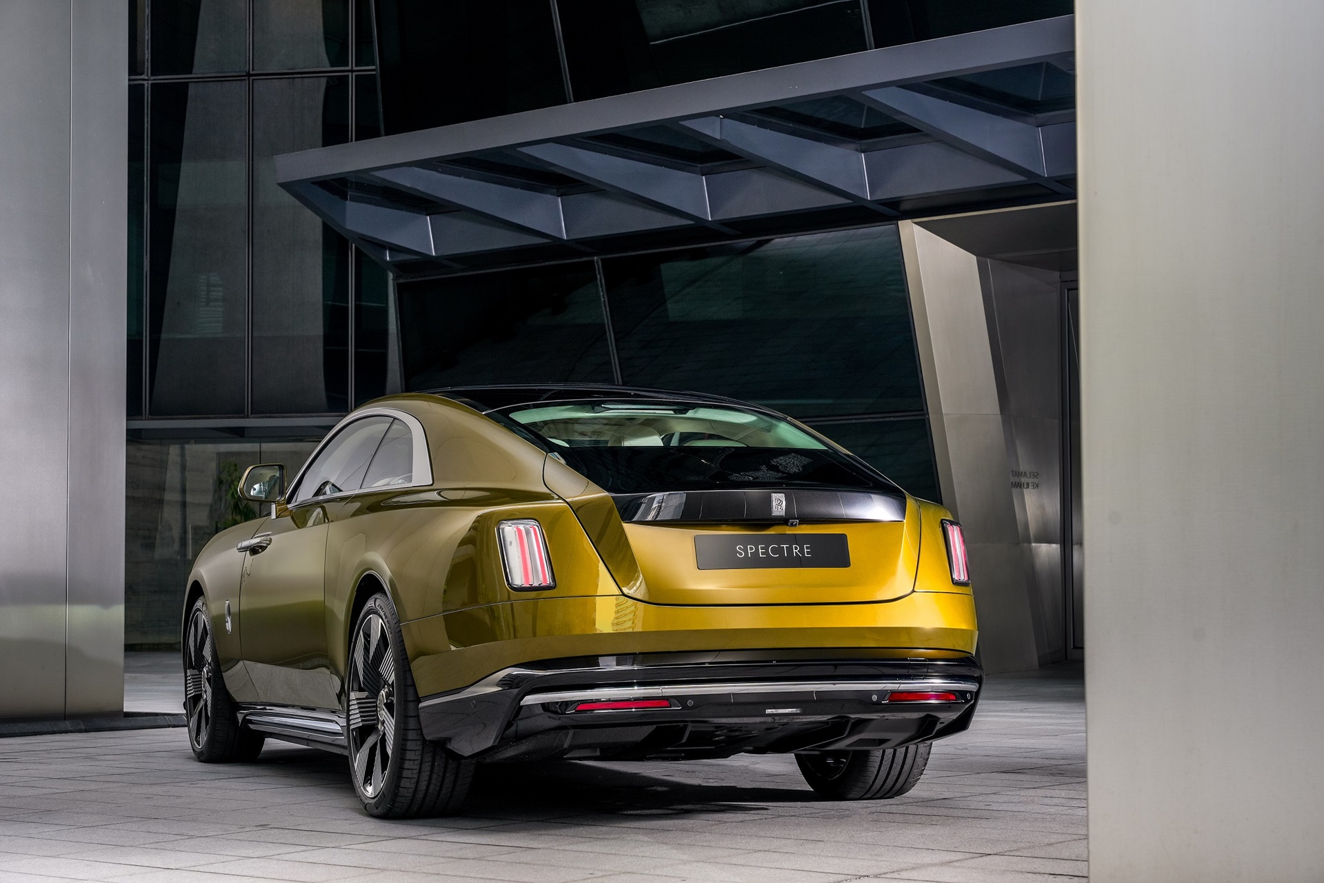 รูปภาพ โรลส์-รอยซ์ Rolls-Royce Spectre EV ปี 2023