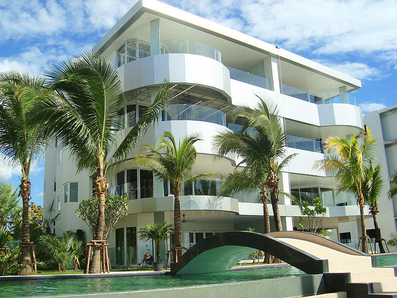 รูปภาพ โอเชียน เอจ (Ocean's Edge)