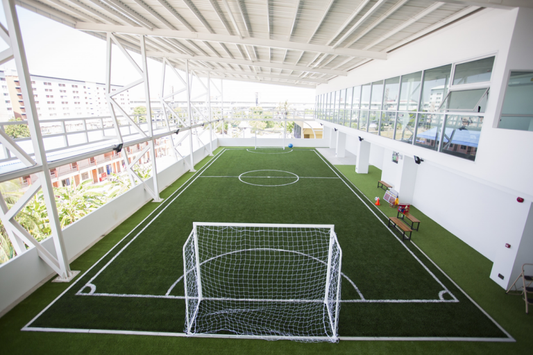 รูปภาพ ไอริส เวสท์เกต (Iris Westgate)