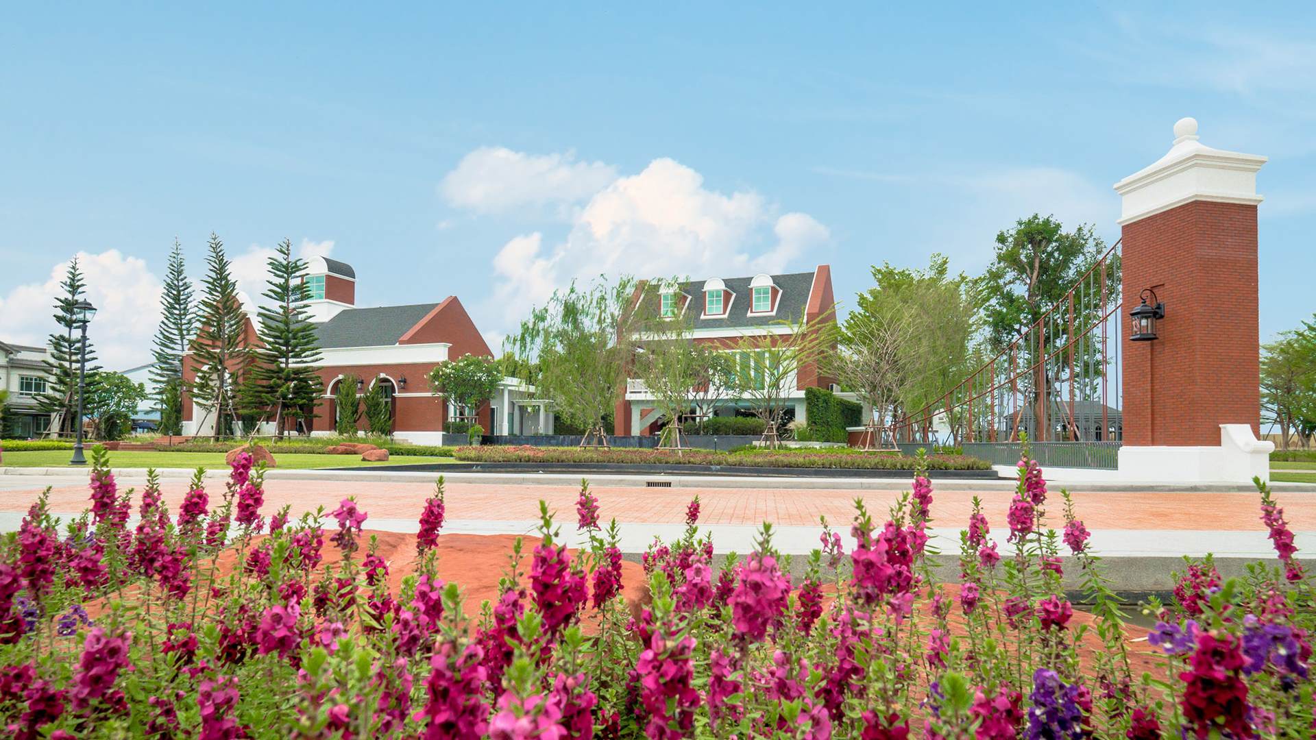 รูปภาพ อินดี้ 2 ศรีนครินทร์ (Indy 2 Srinakarin)