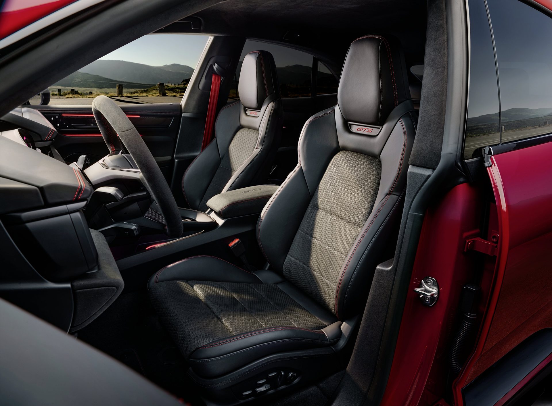 รูปภาพ ปอร์เช่ Porsche Macan GTS ปี 2025