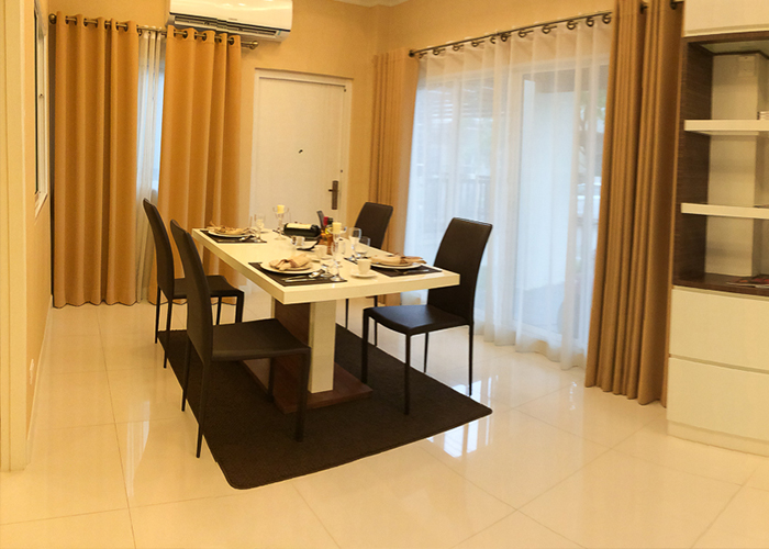 รูปภาพ รัชชา นครอินทร์ (Ratcha Nakornin)