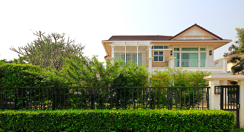 รูปภาพ นันทวัน ศรีนครินทร์ (Nanthawan Srinakarin)