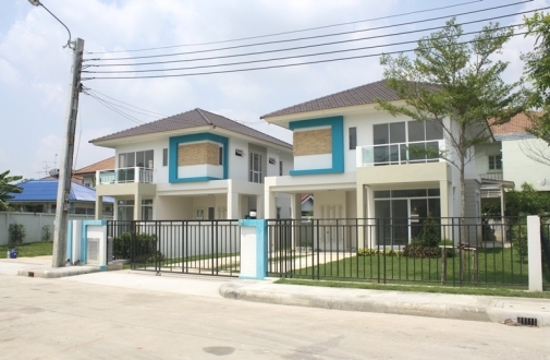 รูปภาพ เทรนดี้ ธารา รามคำแหง (Trendy Tara RamKhamheang)