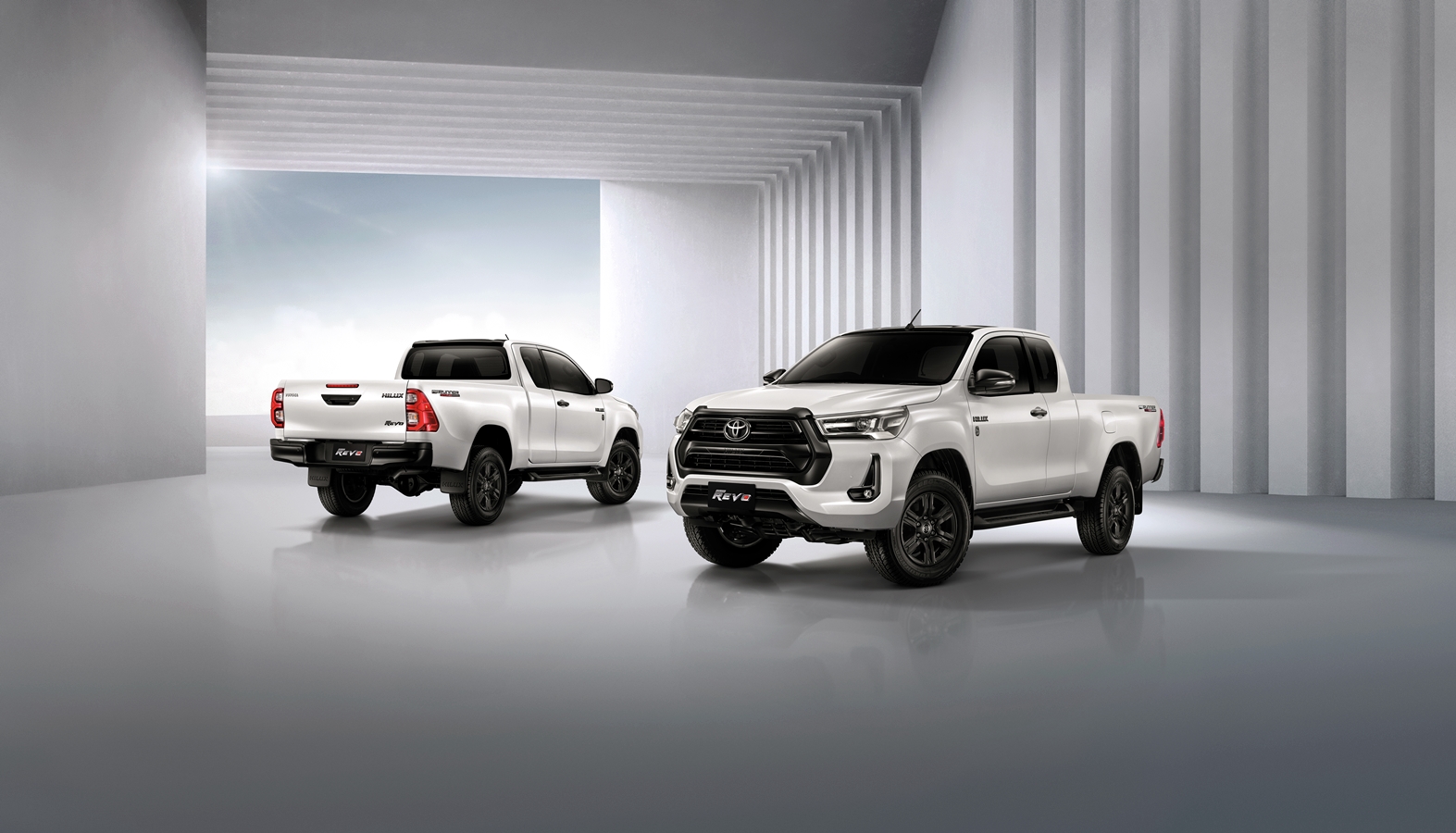 รูปภาพ โตโยต้า Toyota Revo Double Cab ROCCO Prerunner 2.4 AT 60th Anniversary ปี 2022
