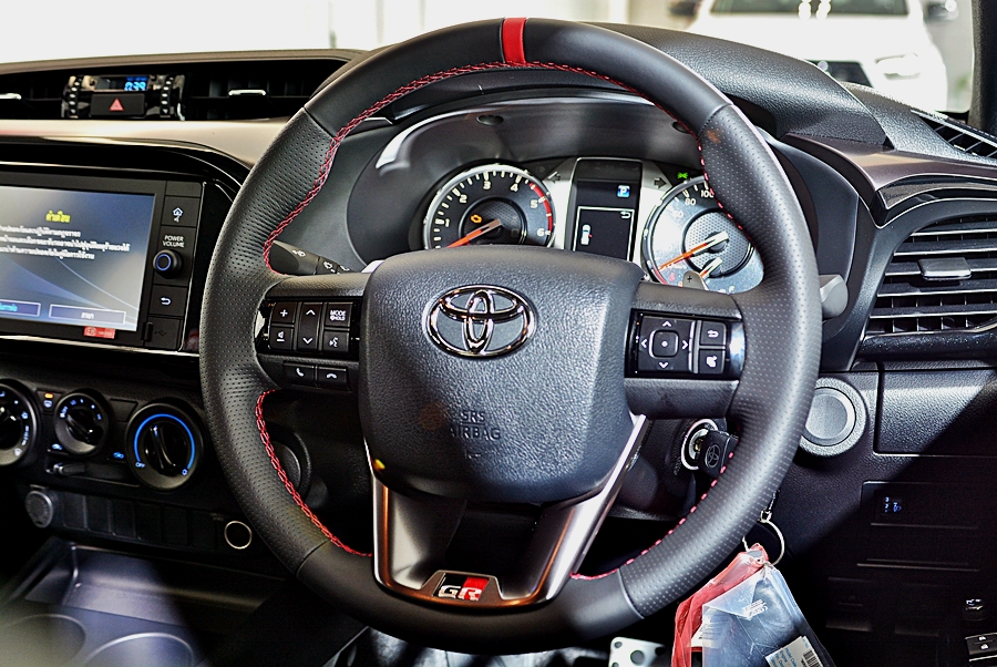 รูปภาพ โตโยต้า Toyota Revo GR Sport 2.8 AT Lo-Floor ปี 2022