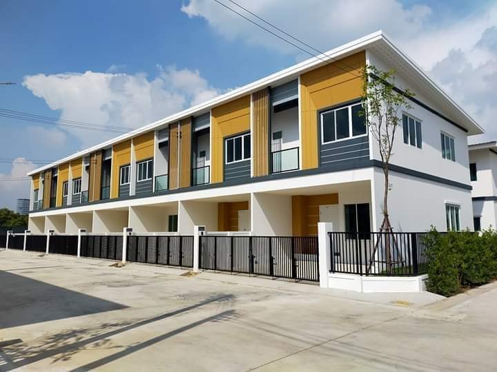 รูปภาพ บ้านร่มไม้ โรจนะ  (Baan Rom Mai Rojana)