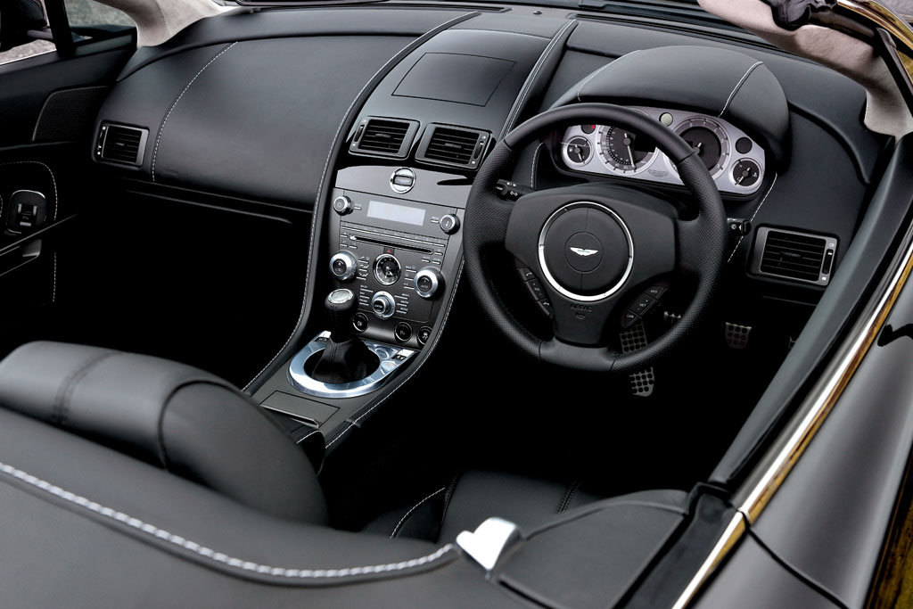 รูปภาพ แอสตัน มาร์ติน Aston Martin Vantage S ปี 2013