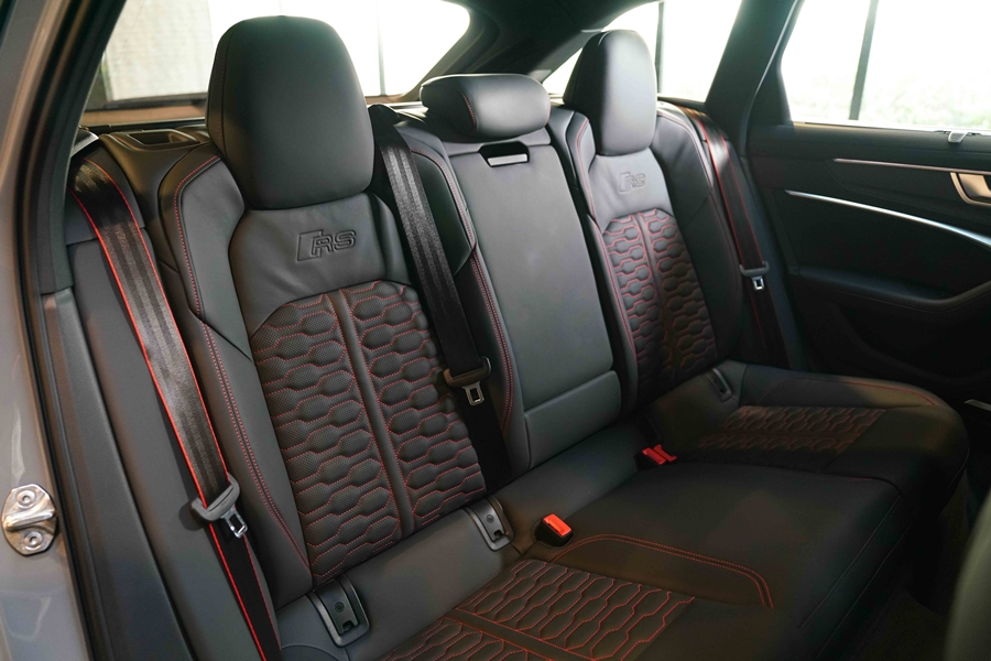 รูปภาพ อาวดี้ Audi RS 6 Avant quattro ปี 2021