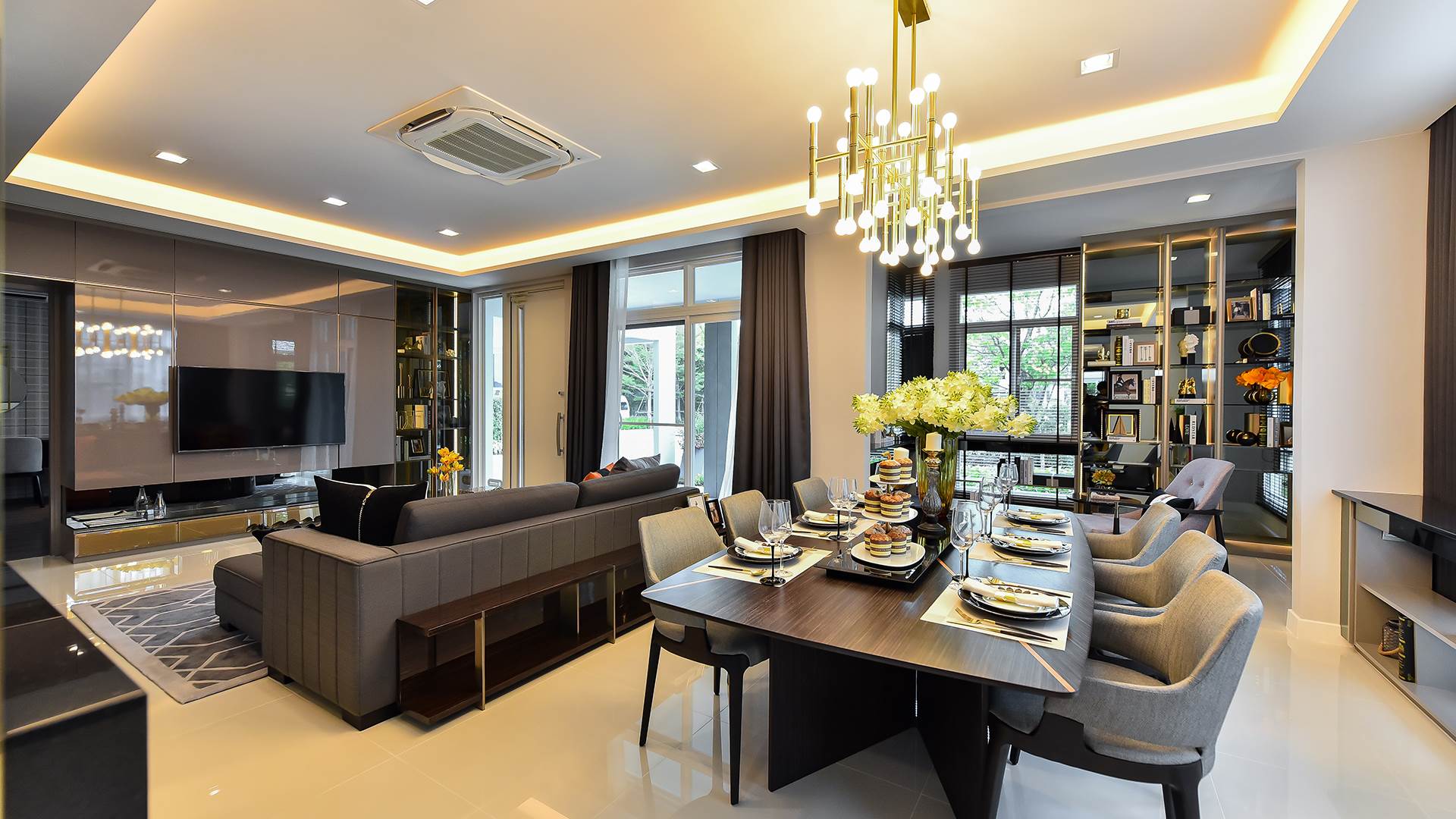 รูปภาพ มัณฑนา มอเตอร์เวย์ - กรุงเทพกรีฑาตัดใหม่ (Mantana Motorway - Krungthepkreethatadmai)